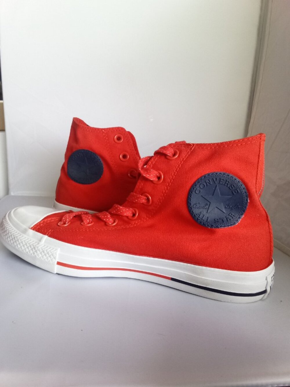 Converse Hi Top Signal Red Mens 5.5 Womens 7.5 Shoes